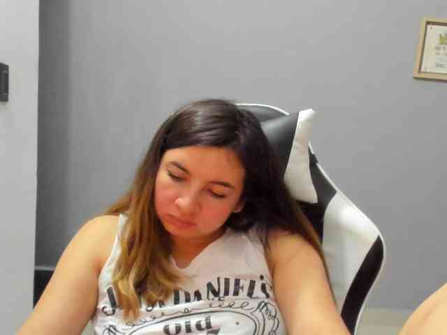 LaraCat1 webcam