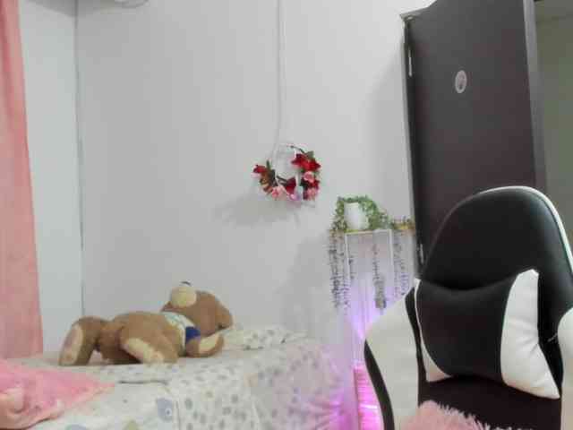 LaraCat1 webcam