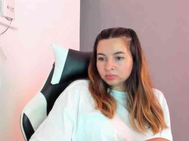 LaraCat1 webcam