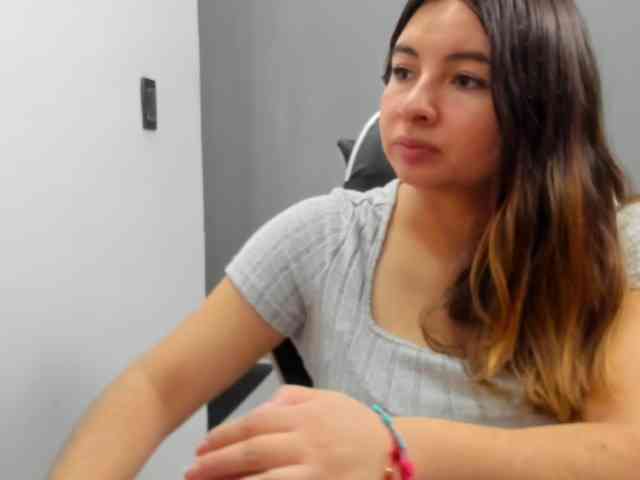 LaraCat1 webcam