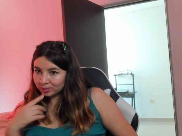 LaraCat1 webcam