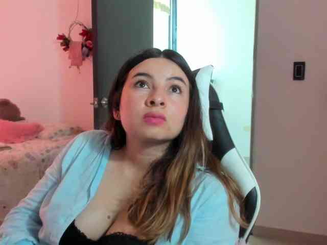 LaraCat1 webcam