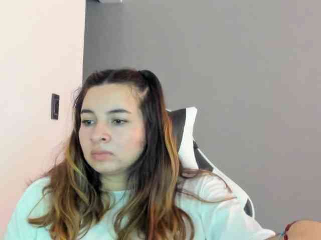 LaraCat1 webcam