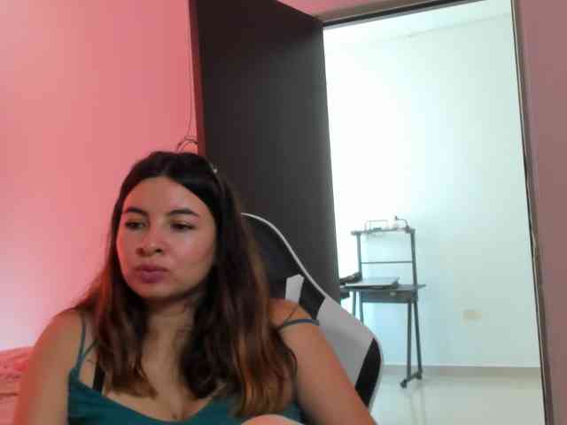 LaraCat1 webcam