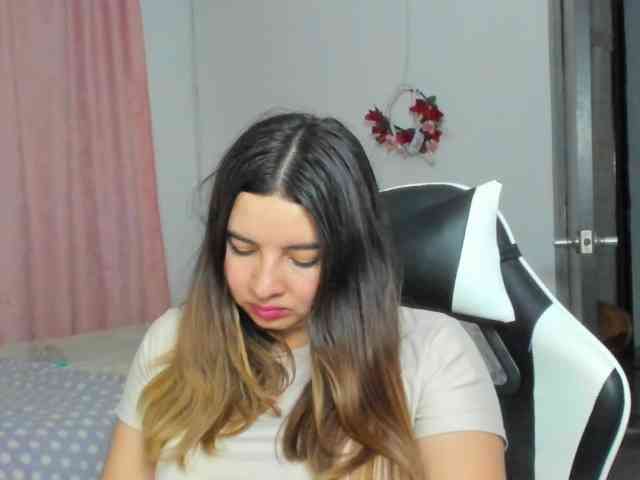 LaraCat1 webcam