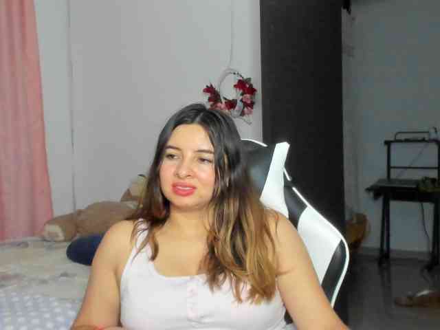 LaraCat1 webcam
