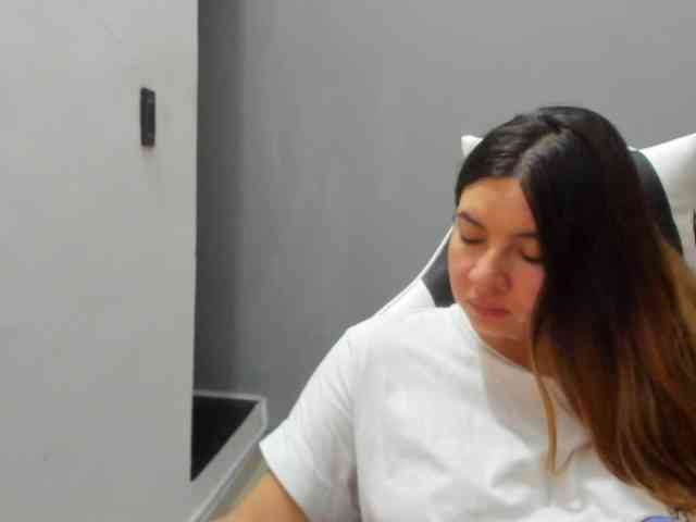 LaraCat1 webcam
