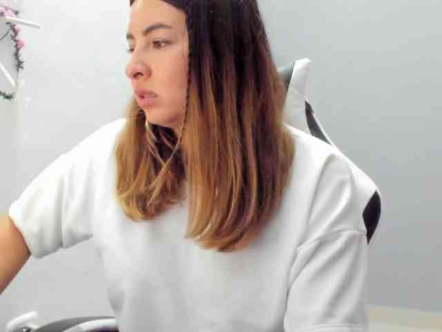 LaraCat1 Live Webcam on BongaCams