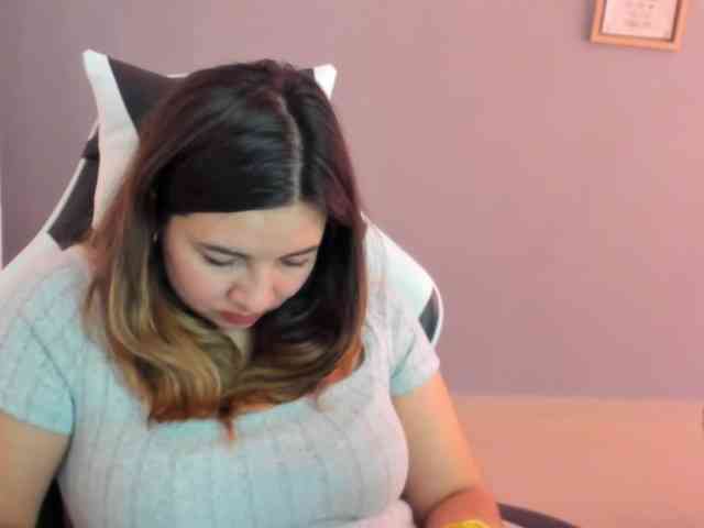 LaraCat1 webcam