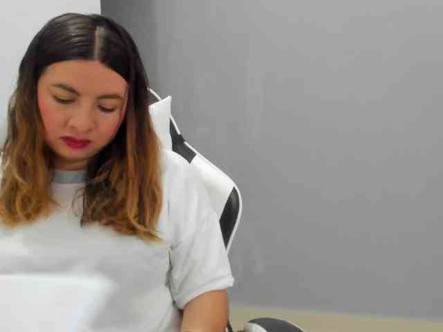 LaraCat1 webcam
