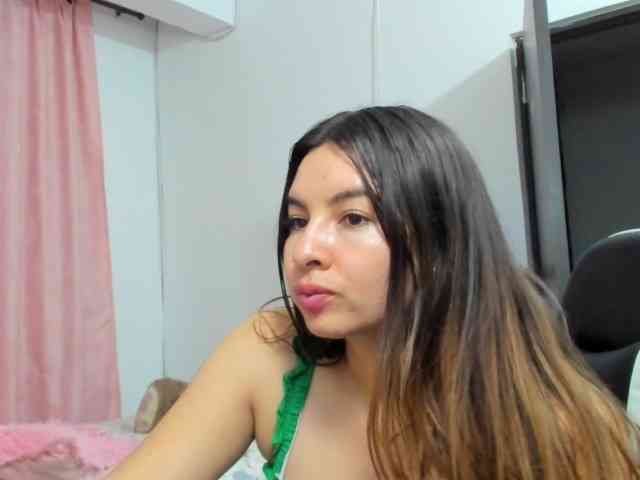 LaraCat1 webcam