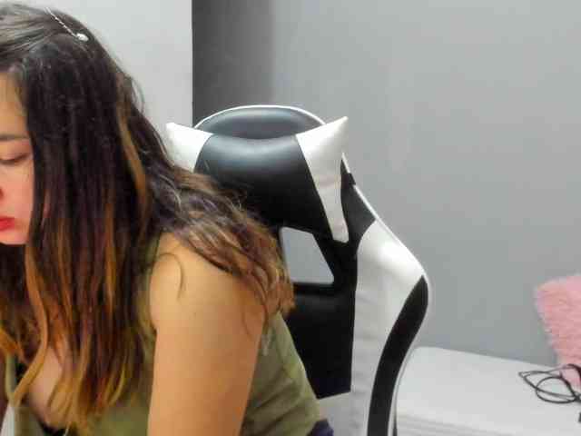 LaraCat1 webcam