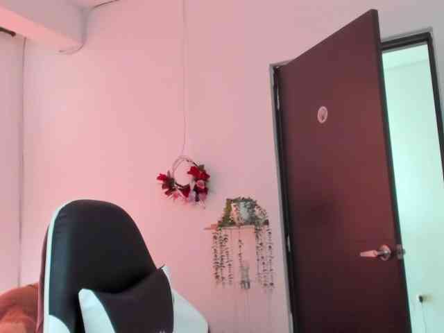 LaraCat1 webcam