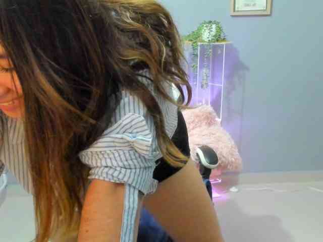 LaraCat1 webcam