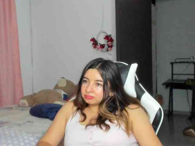 LaraCat1 webcam
