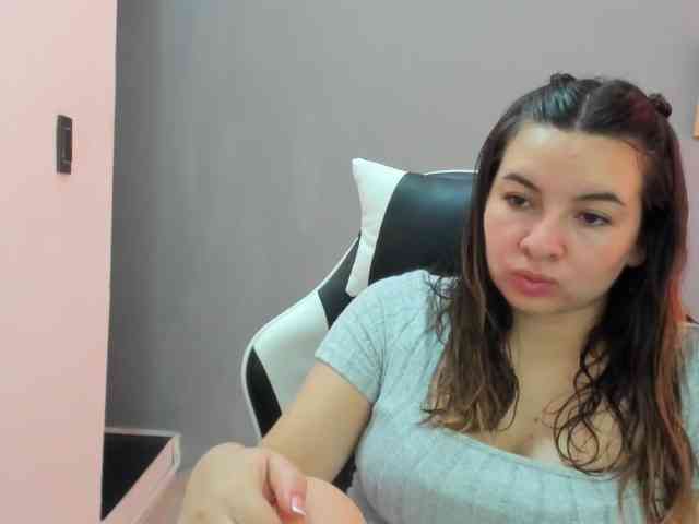 LaraCat1 webcam