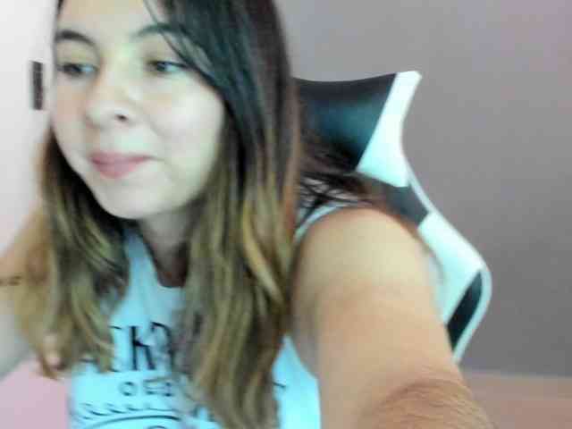 LaraCat1 webcam