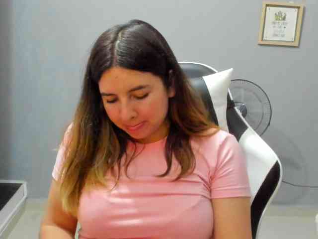 LaraCat1 webcam
