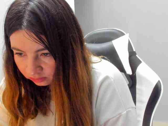 LaraCat1 webcam