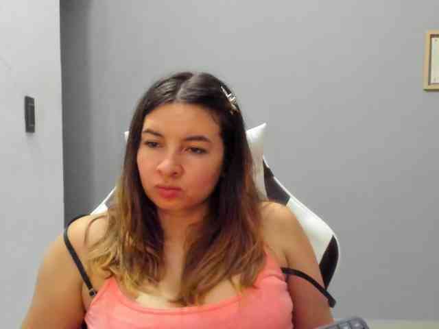 Modelo: LaraCat1