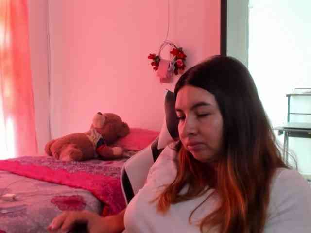 LaraCat1 webcam