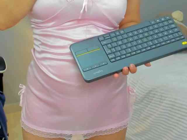 LaraCat1 webcam