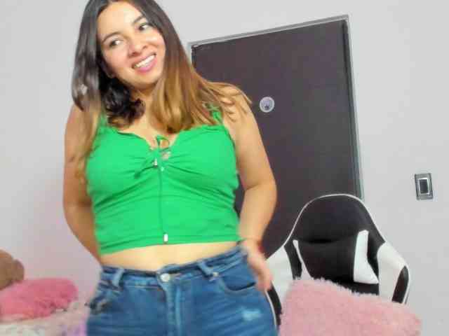 LaraCat1 webcam