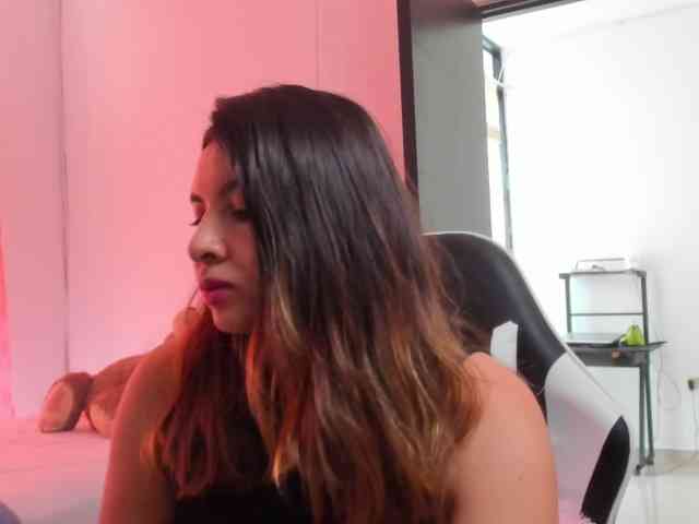 LaraCat1 webcam