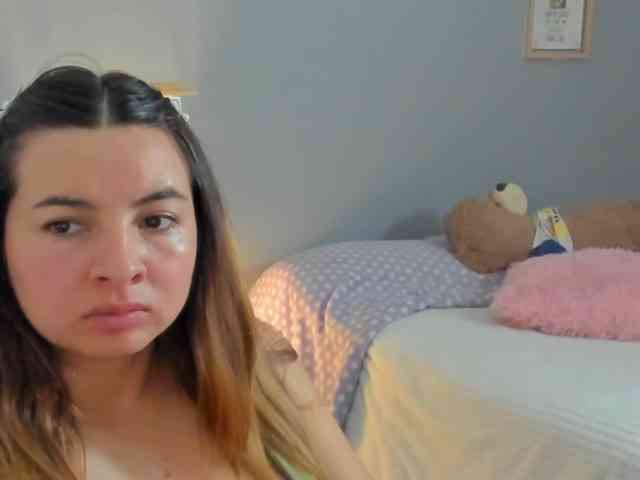 LaraCat1 webcam