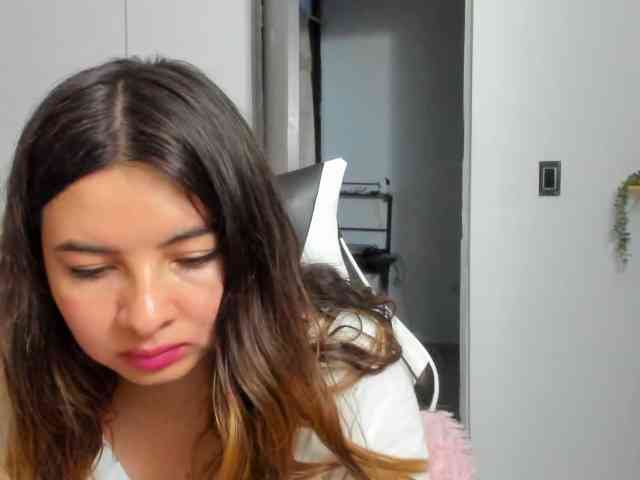 LaraCat1 webcam