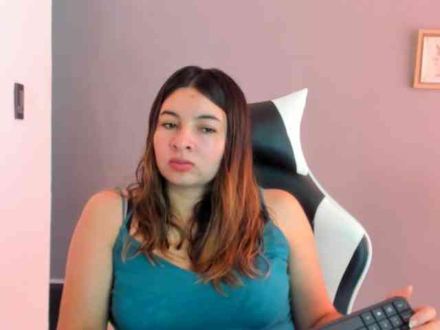 LaraCat1 webcam