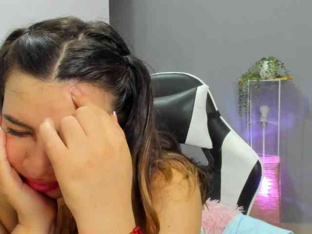 LaraCat1 webcam