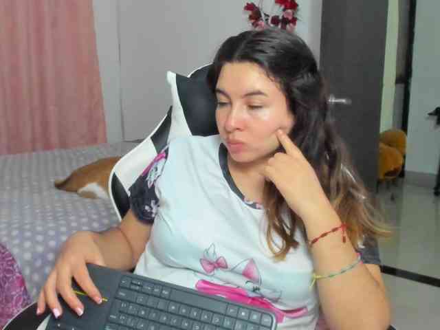LaraCat1 webcam