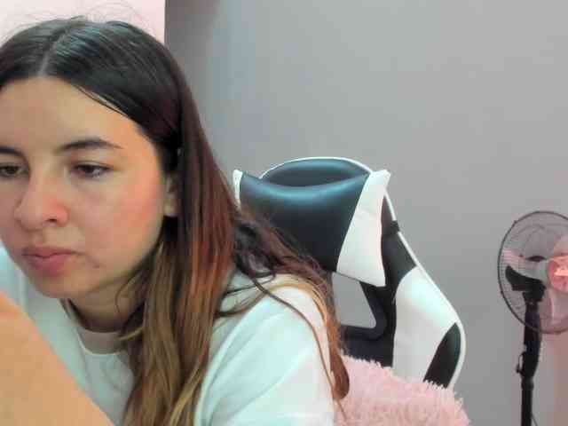LaraCat1 webcam