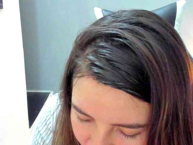 LaraCat1 webcam