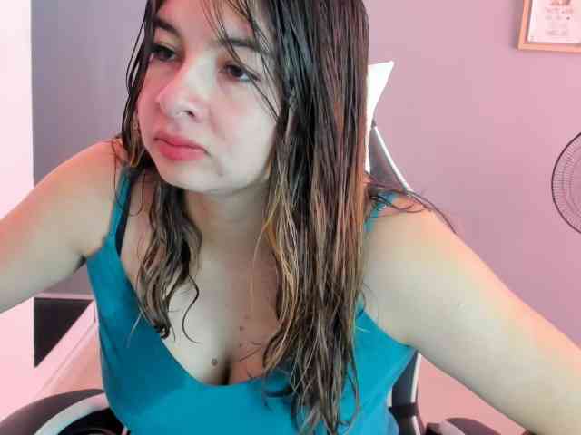 LaraCat1 webcam