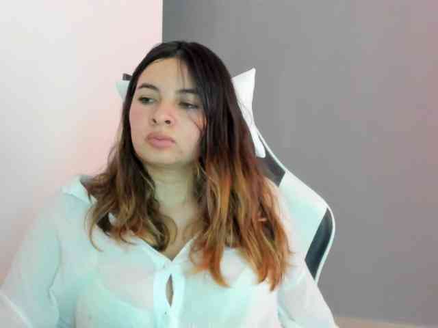 LaraCat1 webcam