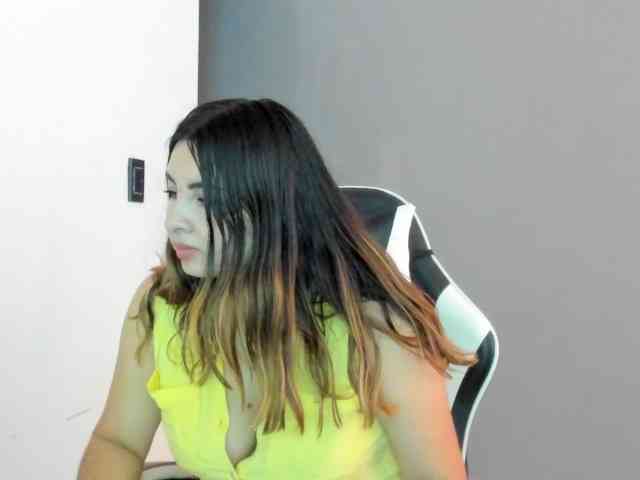 LaraCat1 webcam