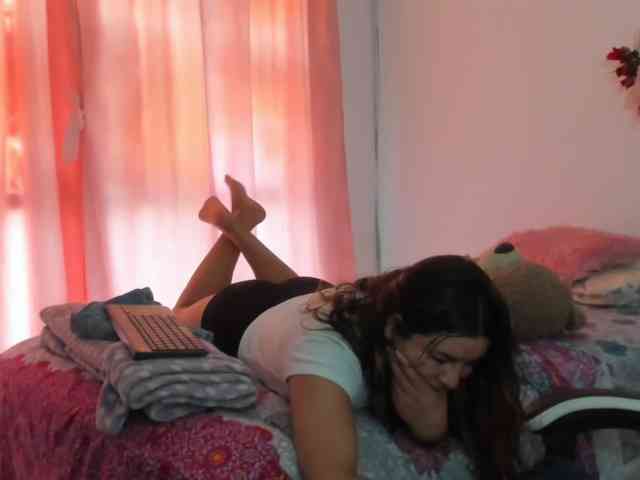 LaraCat1 webcam