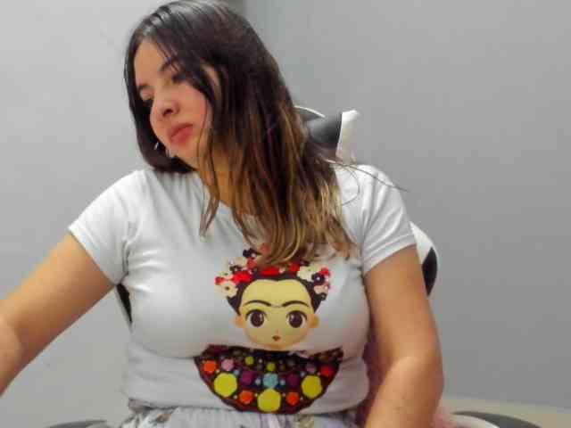 LaraCat1 webcam