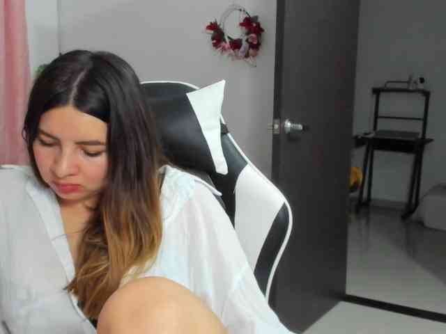 LaraCat1 webcam
