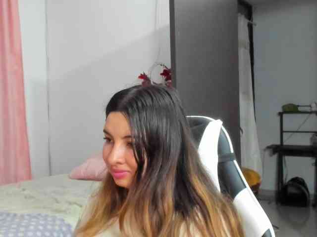 LaraCat1 webcam