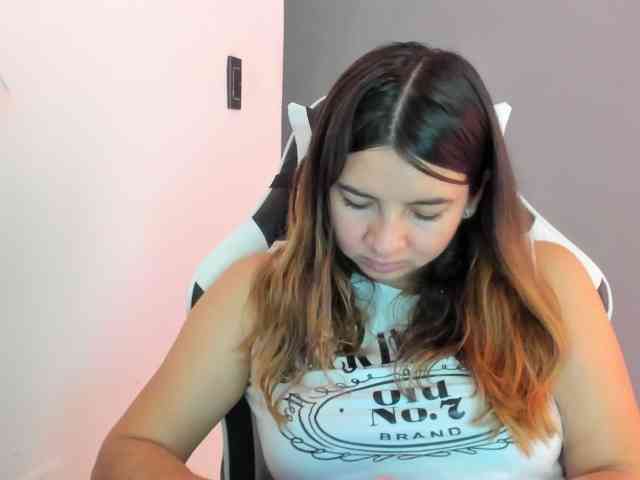 LaraCat1 webcam