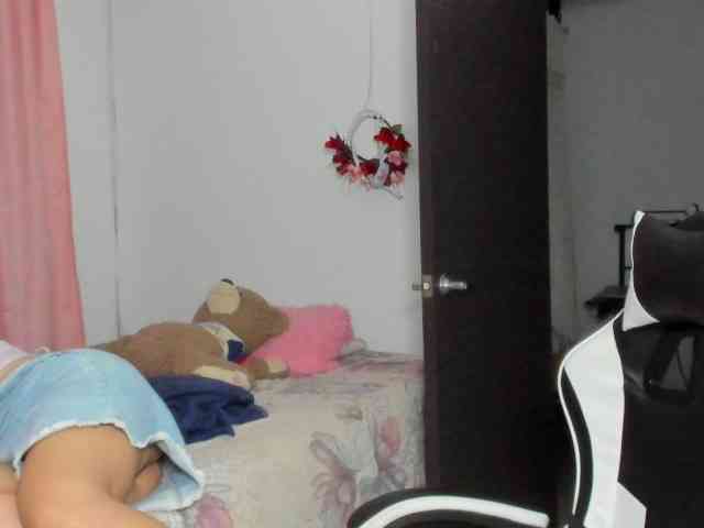LaraCat1 webcam