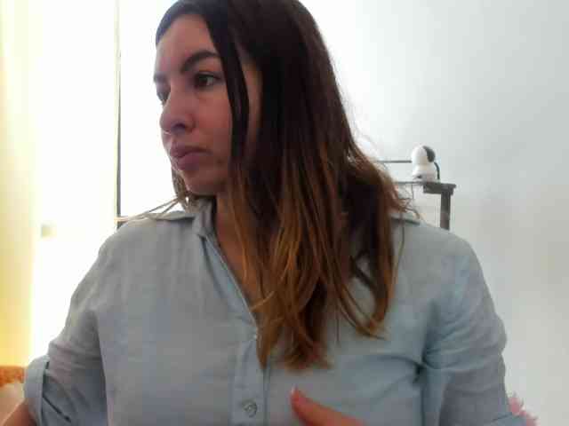 LaraCat1 webcam