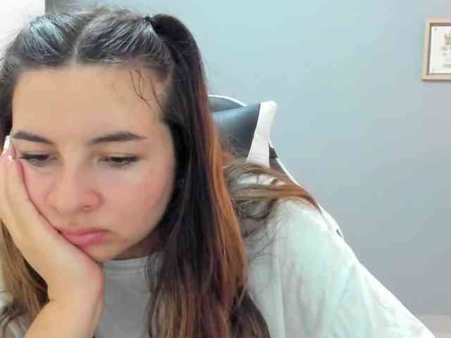 LaraCat1 webcam