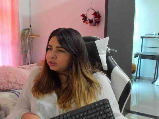 LaraCat1 webcam