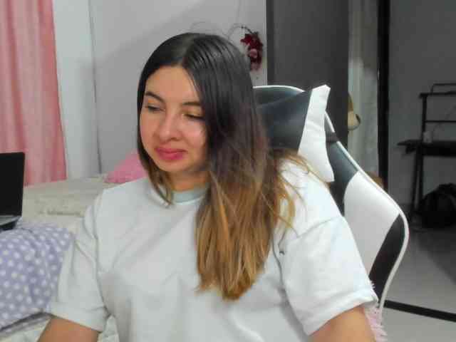 LaraCat1 webcam