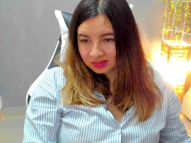 LaraCat1 webcam