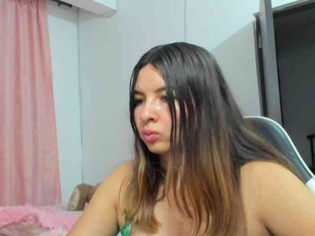 LaraCat1 webcam